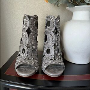 Gianni Bini Gray Studded Heels